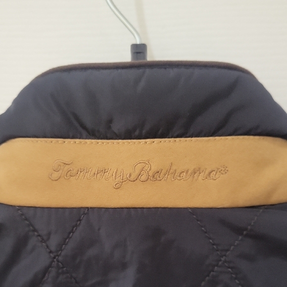 Men's Tommy Bahama Navy Quilted Vest - Picture 6 of 8